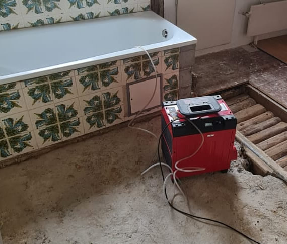 Professionelle Feuchtigkeitsmessung in 34123